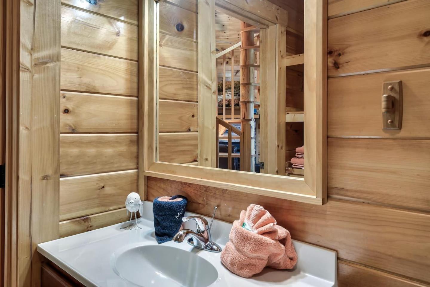 Mountain View Family Cabin W Game Room & Pool Sevierville Zewnętrze zdjęcie
